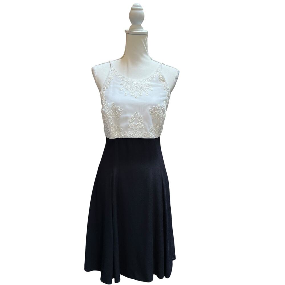 Jessica McClintock Gunne Sax Black White Embroidered Formal Dress Women’s 13/14
